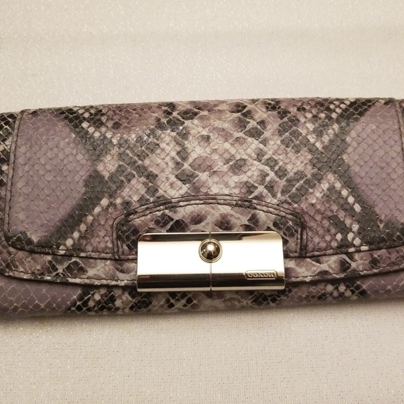 Purse - Picture 5 of 8